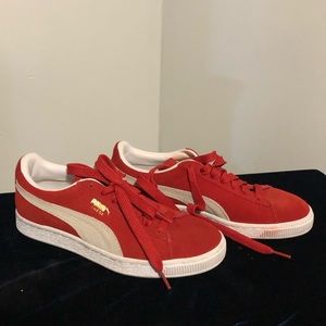 Puma Classic Suede Women's size 8 Red Low Top Sneakers